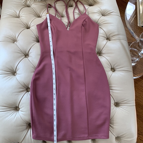 👗Windsor Strappy Mini Dress Mauve Color Size S👗 - Picture 3 of 9